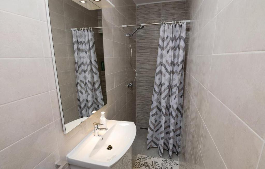 Apartment Devic